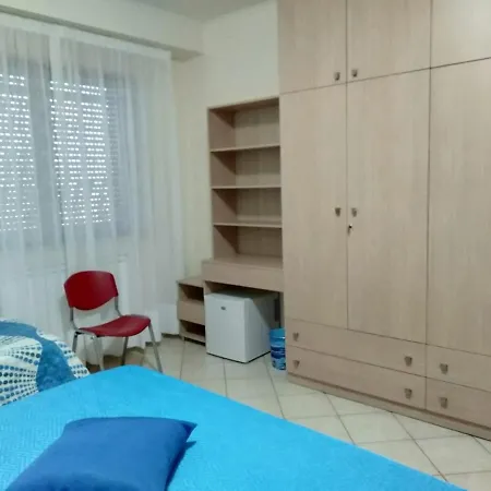 Konukevi Casa Per Ferie Aurora 3*