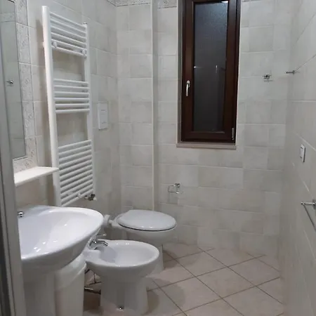 Casa Per Ferie Aurora * Margherita Di Savoia